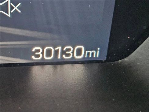 Used 2023 GMC Canyon Denali image 10