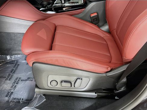 New 2025 BMW X4 xDrive30i w/ Premium Package image 20