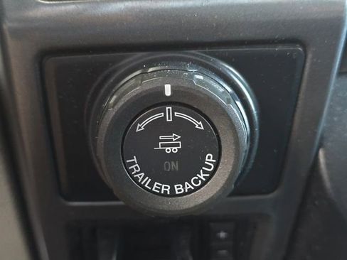 Used 2019 Ford F150 XLT w/ Equipment Group 302A Luxury AWD/4WD image 16