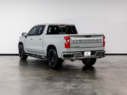 Used 2024 Chevrolet Silverado 1500 LT AWD/4WD image 16