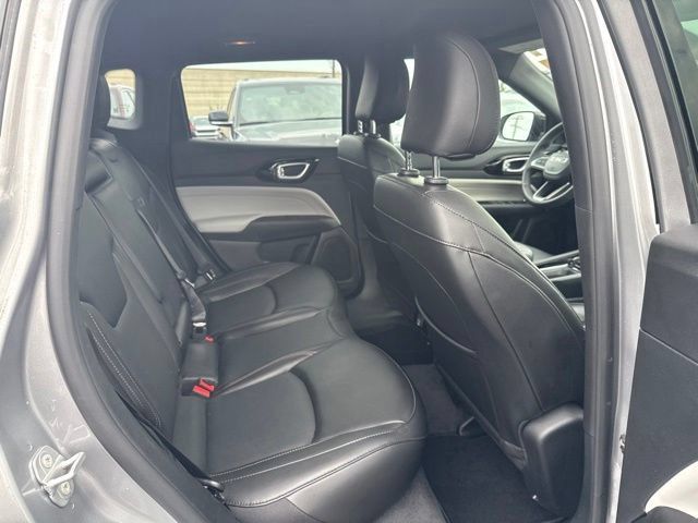 Used 2023 Jeep Compass Limited AWD/4WD image 26