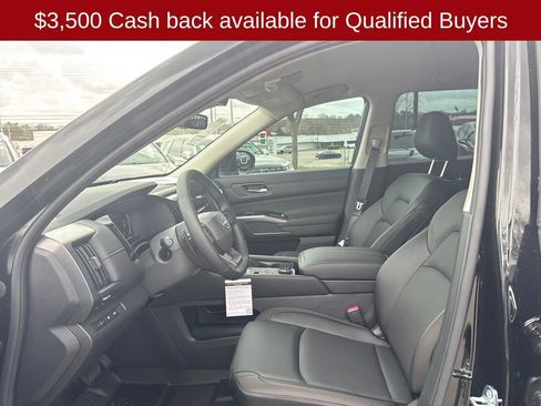 New 2026 Nissan Pathfinder SL image 32