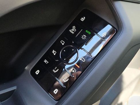 New 2025 Audi Q5 Prestige image 29