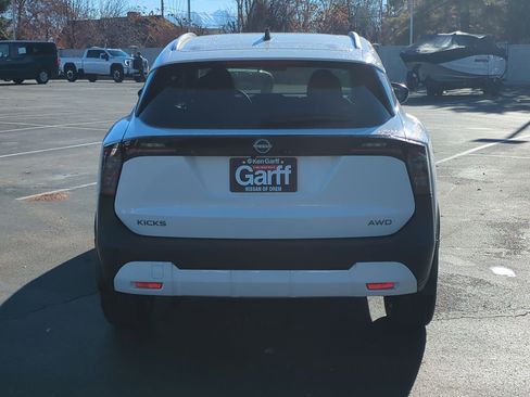 New 2026 Nissan Kicks SV image 5