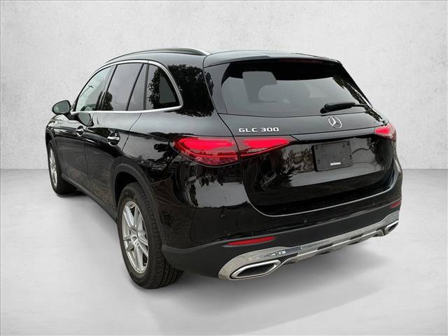 Used 2023 Mercedes-Benz GLC 300 4MATIC image 7