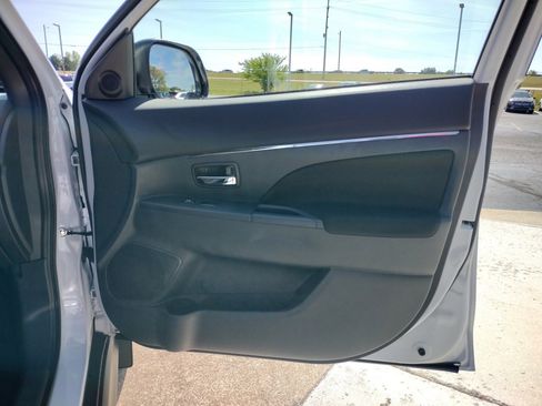 New 2025 Mitsubishi Outlander Sport AWD image 28