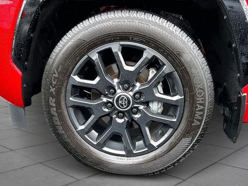 Certified 2024 Toyota Sequoia Platinum image 9