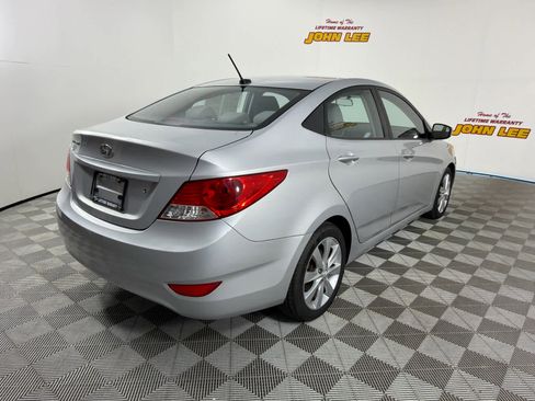 Used 2014 Hyundai Accent GLS w/ Option Group 2 FWD image 6