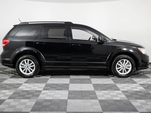 Used 2016 Dodge Journey SXT w/ Comfort/Convenience Group image 9