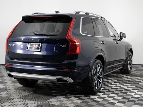 Used 2016 Volvo XC90 T6 Momentum image 7