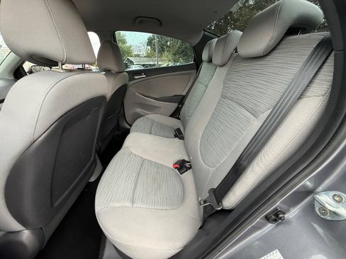 Used 2016 Hyundai Accent SE FWD image 12