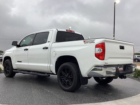 Used 2019 Toyota Tundra SR5 image 7