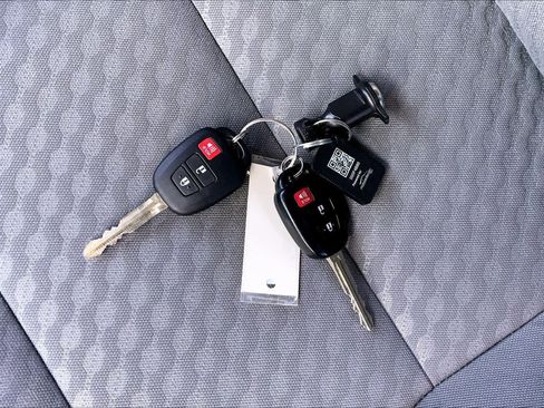 Used 2022 Toyota Tacoma SR5 image 14