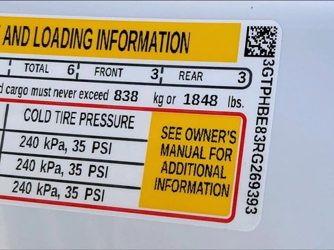 Used 2024 GMC Sierra 1500 SLE image 30