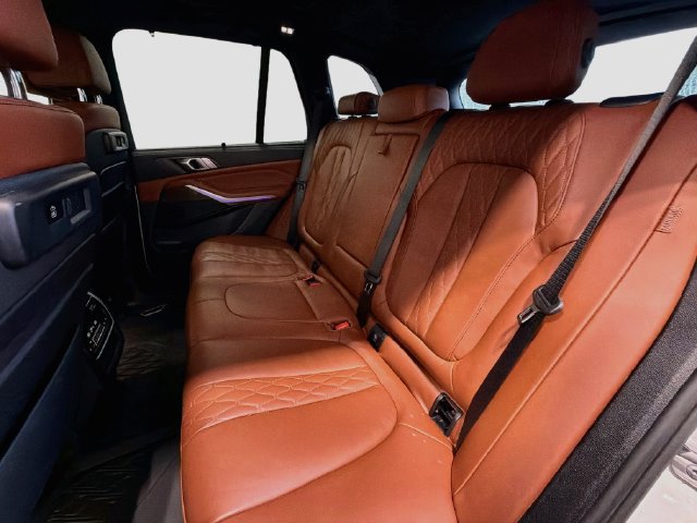 Used 2022 BMW X5 xDrive40i w/ M Sport Package AWD/4WD image 20
