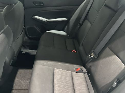 Used 2025 Nissan Altima 2.5 SV FWD image 15