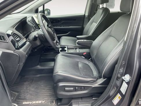 Used 2023 Honda Odyssey Elite image 9