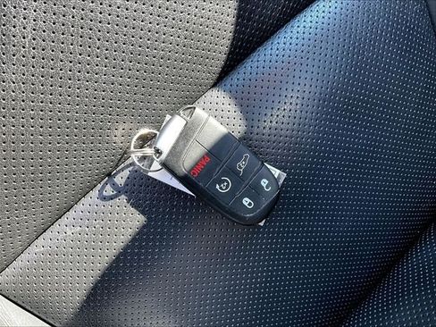 Used 2021 Jeep Grand Cherokee Summit AWD/4WD image 11