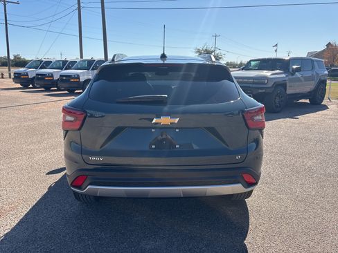 New 2026 Chevrolet Trax LT image 4