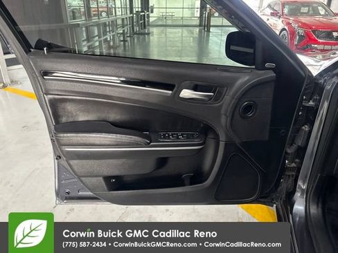 Used 2018 Chrysler 300 S AWD/4WD image 13