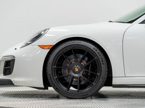 Used 2018 Porsche 911 Carrera GTS image 9
