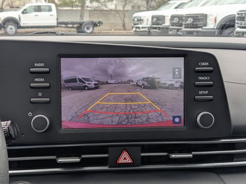 Used 2023 Hyundai Elantra SEL image 24