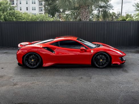 Used 2019 Ferrari 488 Pista Coupe RWD image 26