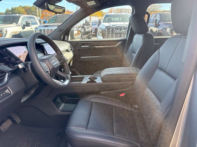 New 2027 GMC Acadia Elevation w/ Elevation Premium Package AWD/4WD image 14