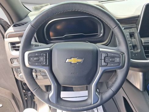 Used 2022 Chevrolet Tahoe LT w/ Luxury Package AWD/4WD image 28