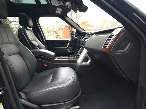 Used 2020 Land Rover Range Rover image 22