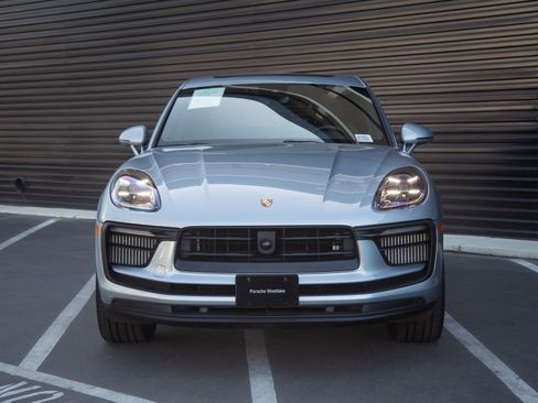 Certified 2024 Porsche Macan S AWD/4WD image 10
