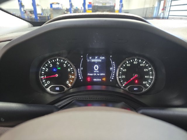 Used 2017 Jeep Renegade Latitude w/ Cold Weather Group AWD/4WD image 22