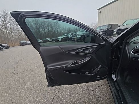 Used 2023 Chevrolet Malibu LT image 20
