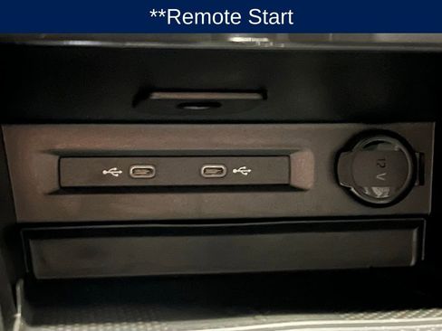 Used 2024 Volkswagen Tiguan SE R-Line image 13