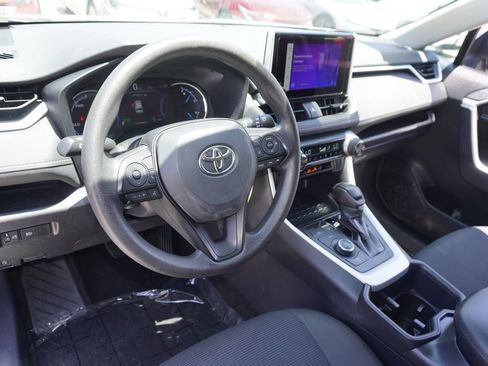 Certified 2025 Toyota RAV4 LE AWD/4WD image 12