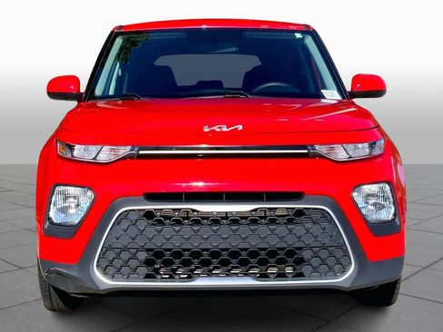 Used 2022 Kia Soul LX image 3