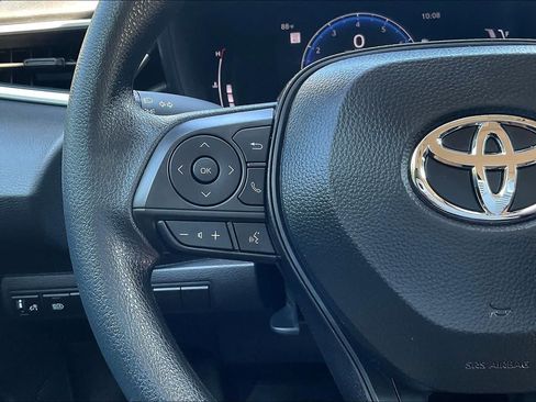 Used 2026 Toyota Corolla LE FWD image 23