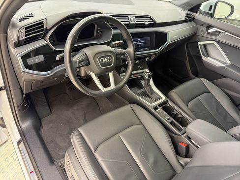 Used 2023 Audi Q3 2.0T Premium AWD/4WD image 4