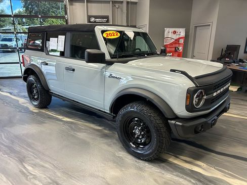 Used 2022 Ford Bronco Black Diamond AWD/4WD image 29