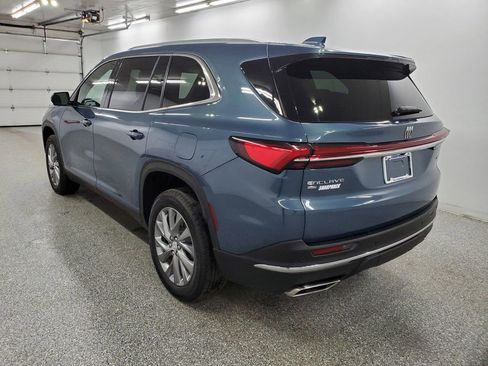 Used 2025 Buick Enclave Preferred image 6