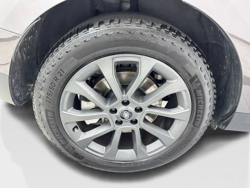 Used 2024 Land Rover Range Rover Sport SE AWD/4WD image 83