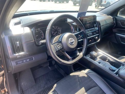 Used 2025 Nissan Pathfinder Rock Creek AWD/4WD image 12