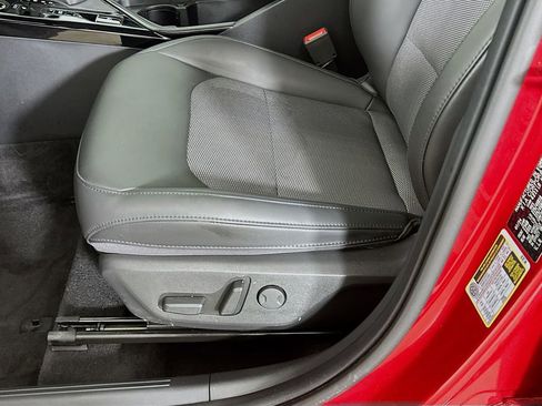 Certified 2025 Kia Niro EX Touring image 27