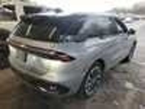 Used 2024 Lincoln Nautilus Reserve image 6