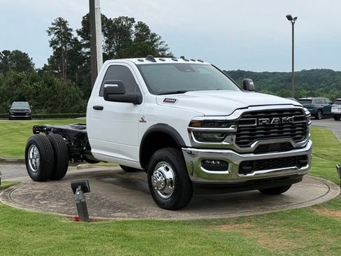 New 2026 RAM 3500 Tradesman AWD/4WD image 9