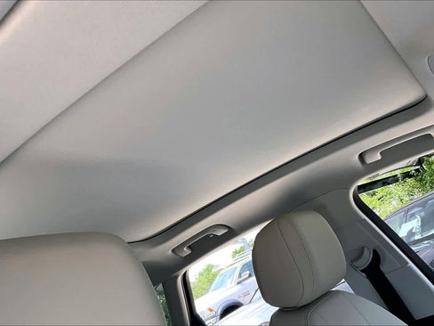 Used 2023 Audi Q3 2.0T Premium w/ Convenience Package image 13