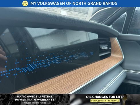 New 2026 Volkswagen Tiguan SEL R-Line image 27