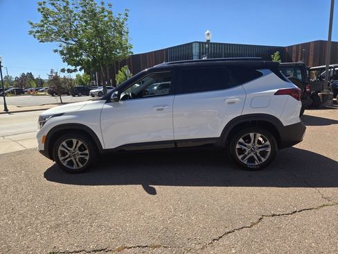 Used 2022 Kia Seltos S FWD image 27