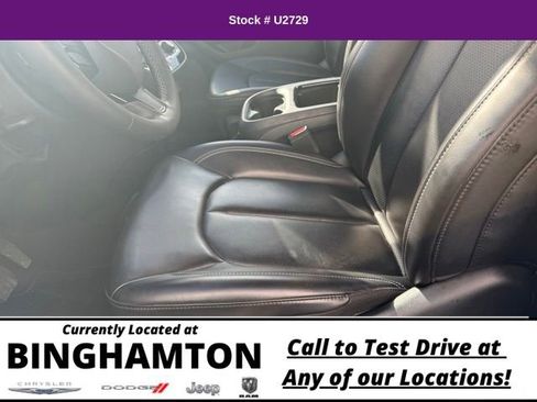 Used 2023 Chrysler Pacifica Touring-L w/ S Appearance Package image 10