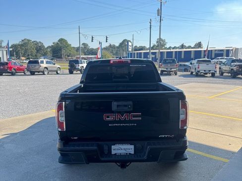 Used 2022 GMC Canyon AT4 image 5